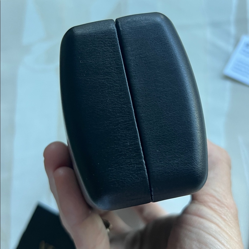 NWOT. Versace Black and Gold Sunglasses hard Case - Picture 6 of 8